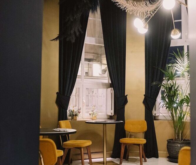 هتل Casa Alberola Alicante, Curio Collection by Hilton