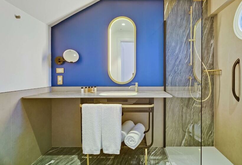 هتل Casa Alberola Alicante, Curio Collection by Hilton