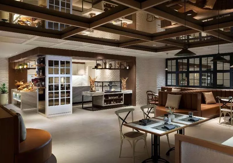 Hotelli Doubletree By Hilton Surabaya