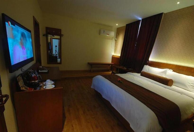 Hotel James Joyce Coffetel Lushan Scenic Spot Guling Street Branch