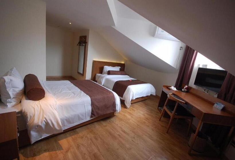 Hotel James Joyce Coffetel Lushan Scenic Spot Guling Street Branch