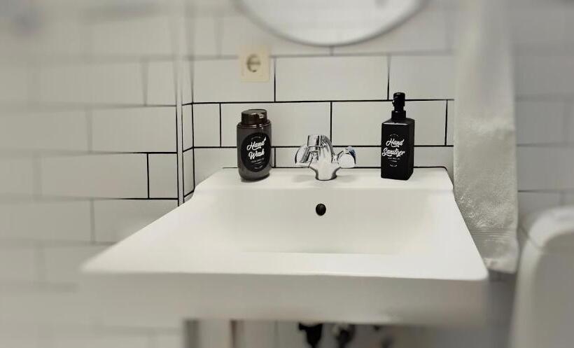 پانسیون Arbol Guesthouse