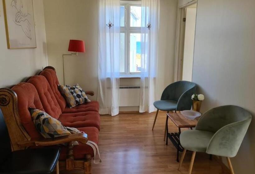 پانسیون Steinhúsið