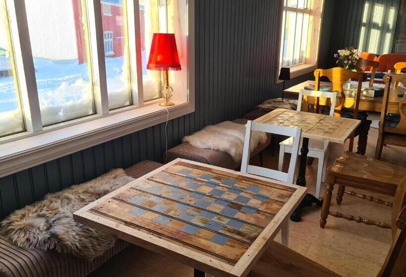 پانسیون Steinhúsið