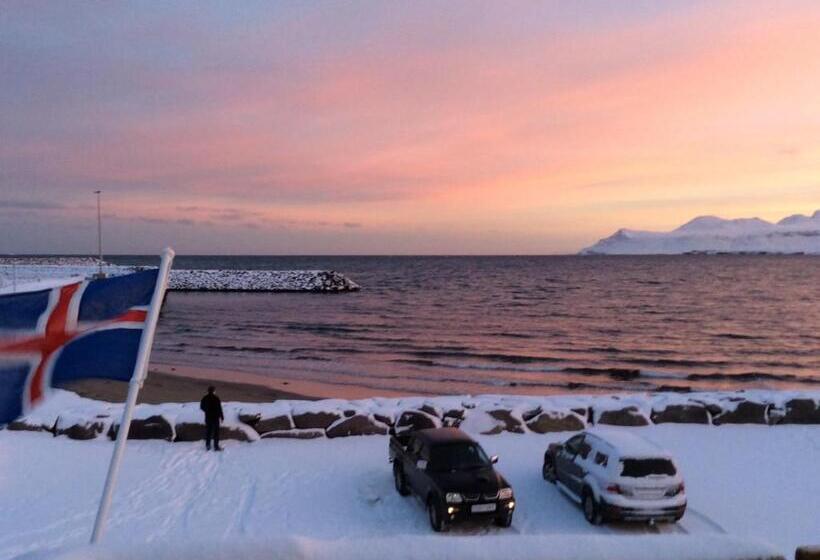 پانسیون Við Hafið Guesthouse