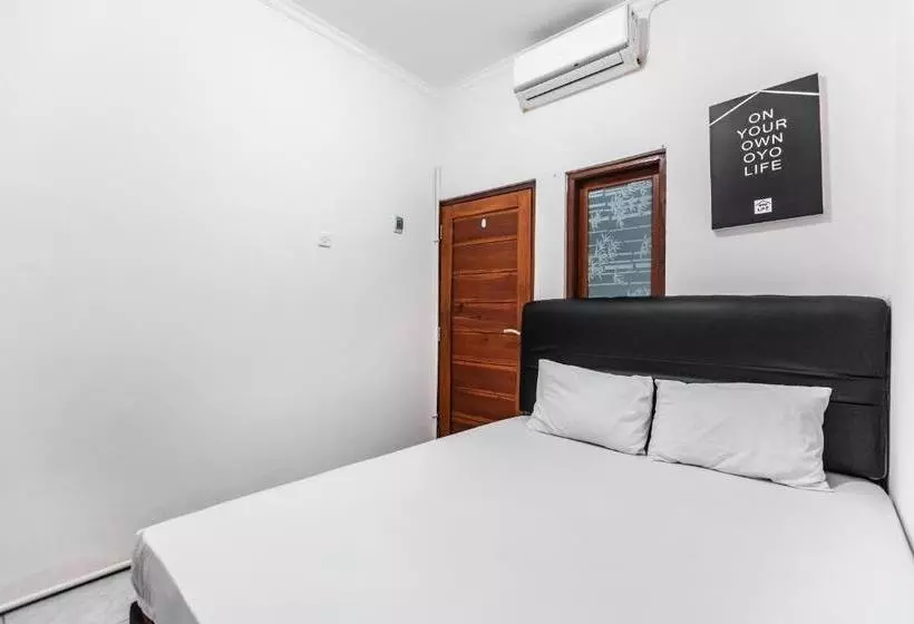 Hôtel Oyo 1744 Midys