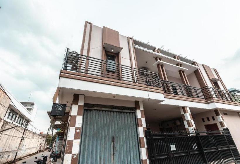 Hotel Oyo 1744 Midys