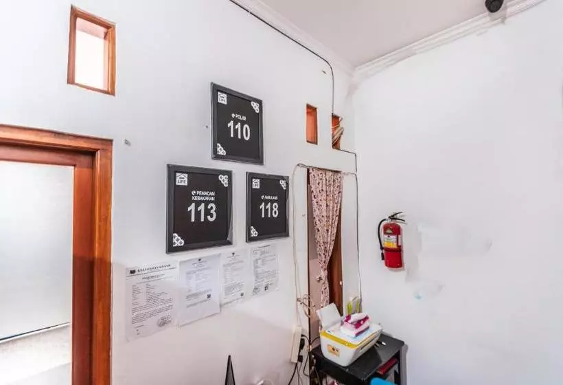 Hôtel Oyo 1744 Midys