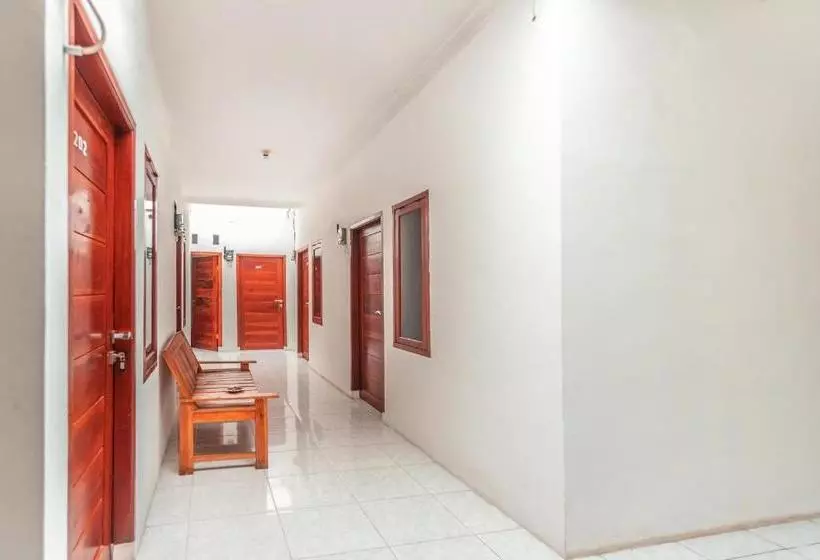 Hôtel Oyo 1744 Midys
