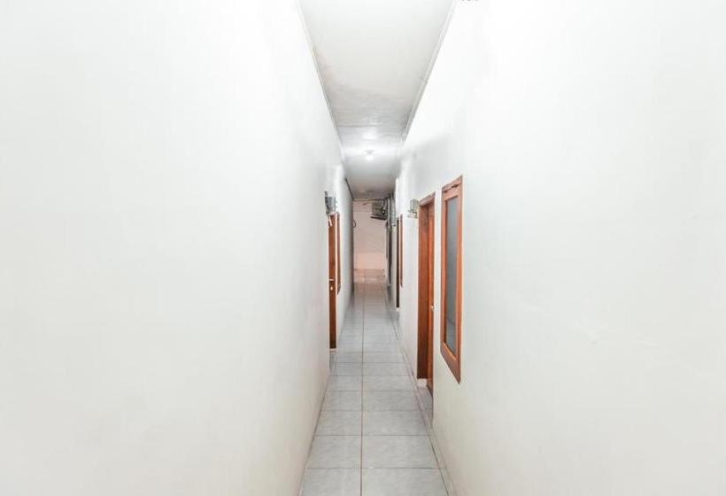 Hotel Oyo 1744 Midys