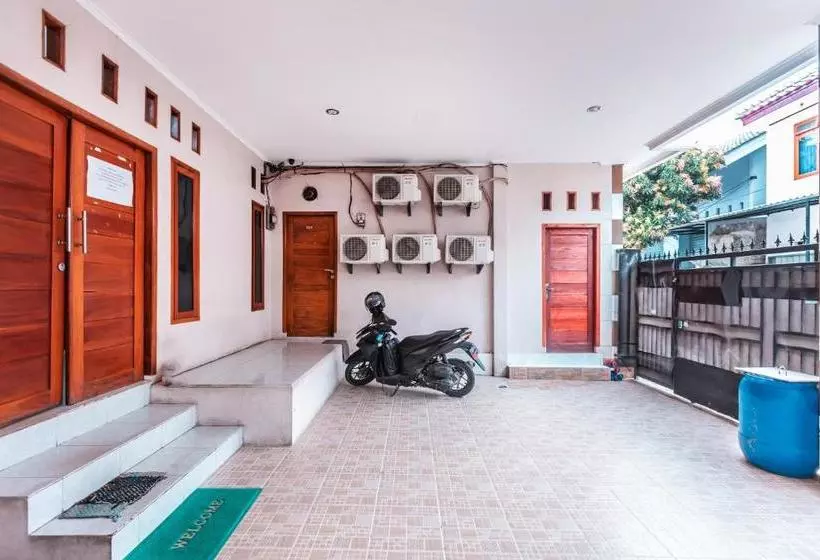 Hôtel Oyo 1744 Midys