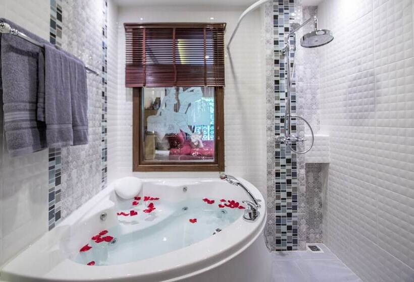 فندق Thanyawintra Boutique And Spa