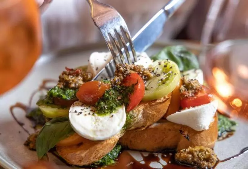 هتل Wren Urban Nest