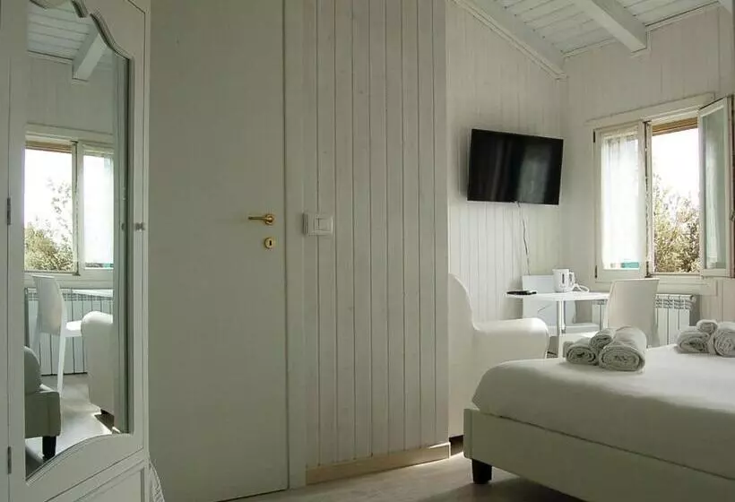 پانسیون Junior Suites Venezia