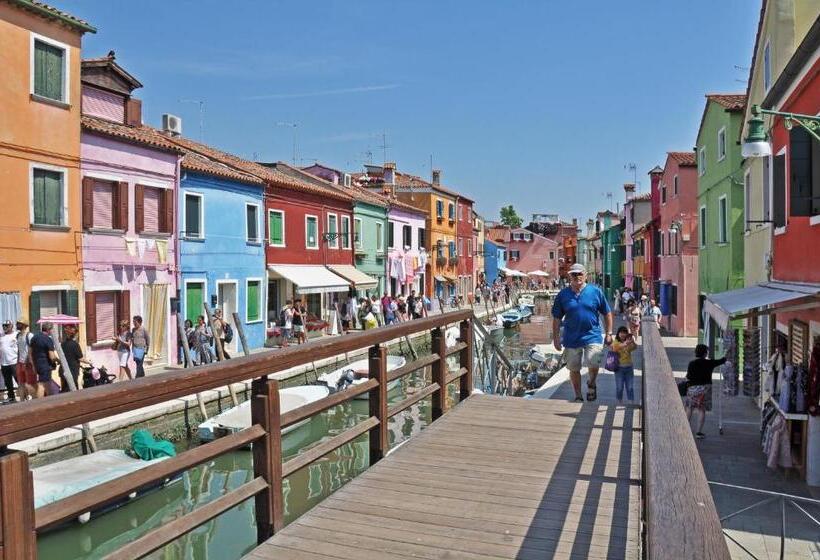 پانسیون Junior Suites Venezia