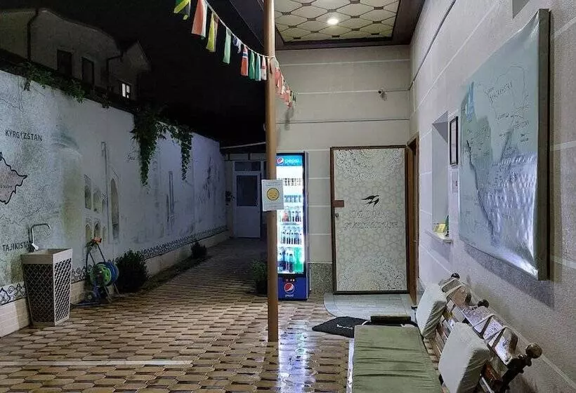 تختخواب و صبحانه Orom Guest House
