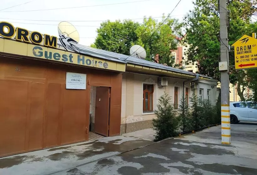 تختخواب و صبحانه Orom Guest House