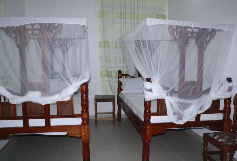 ベッドアンドブレックファースト Storm Sailor Villa