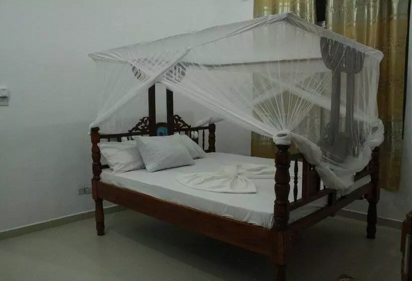 ベッドアンドブレックファースト Storm Sailor Villa