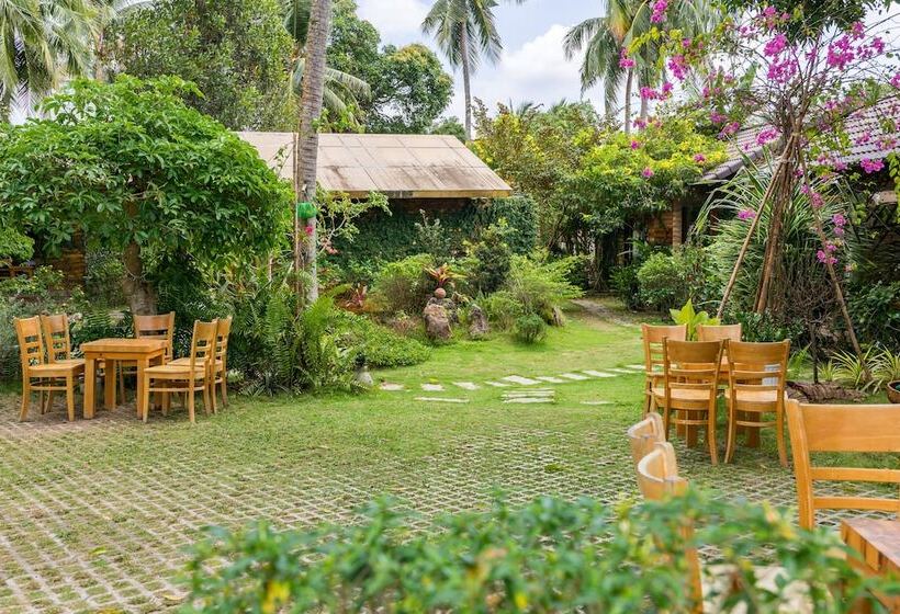 هتل Dendi Resort Phu Quoc