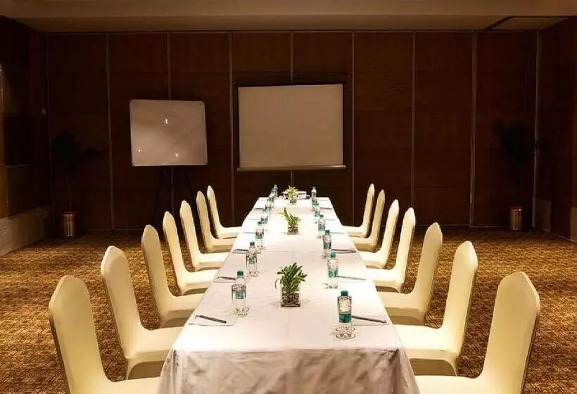 Hotelli Joy Inn & Suites