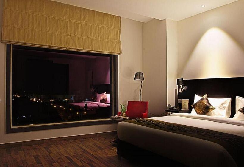 호텔 Joy Inn & Suites