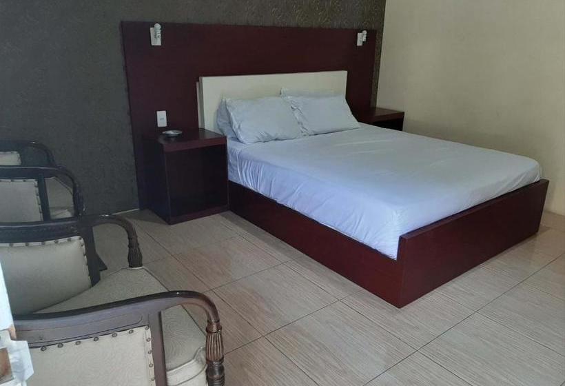 فندق Oyo 1698  Juma Eluk