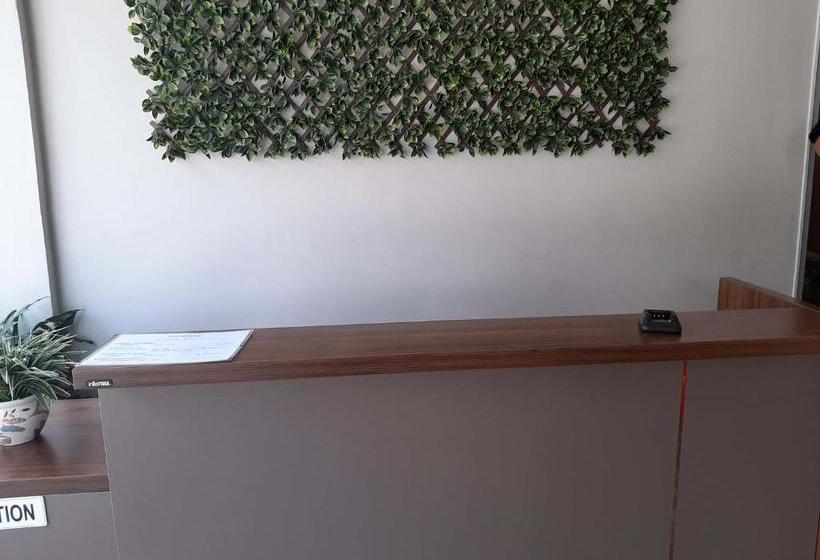 فندق Oyo 1698  Juma Eluk