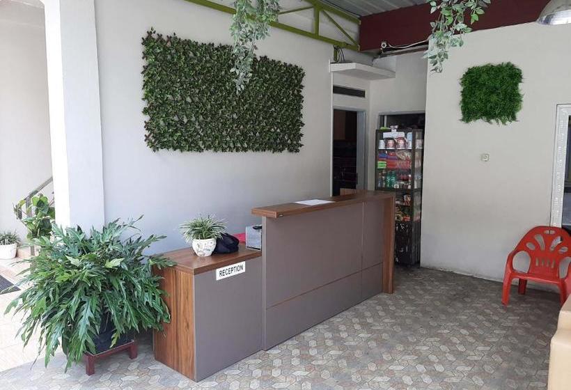 فندق Oyo 1698  Juma Eluk