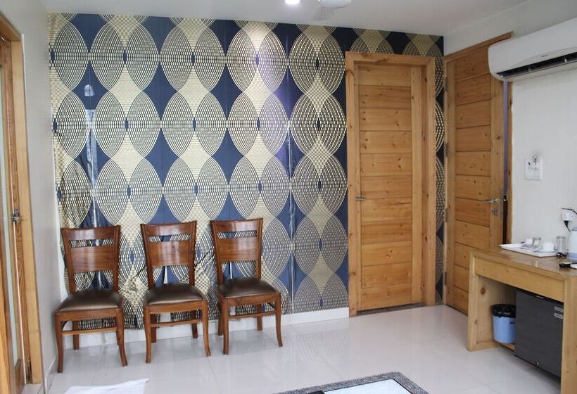 ホテル River View