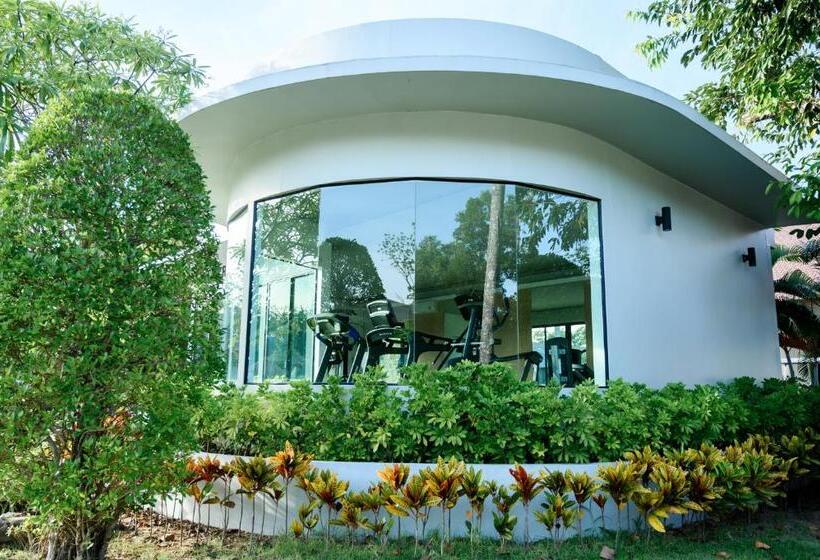 Отель Rnana Grand