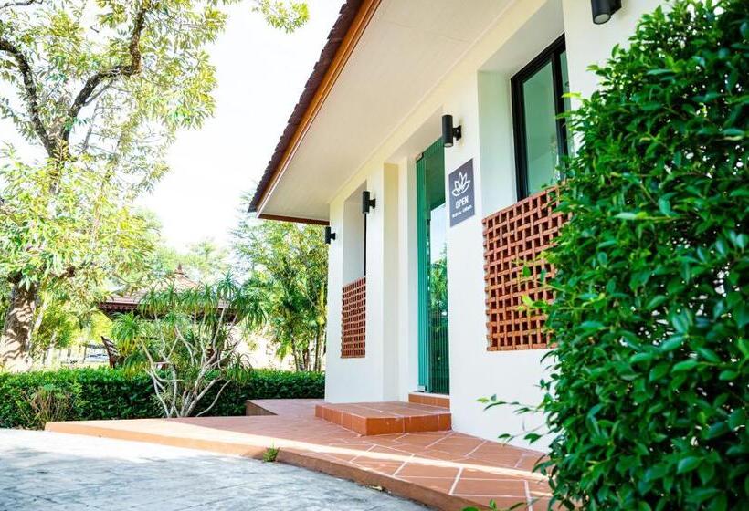 Отель Rnana Grand