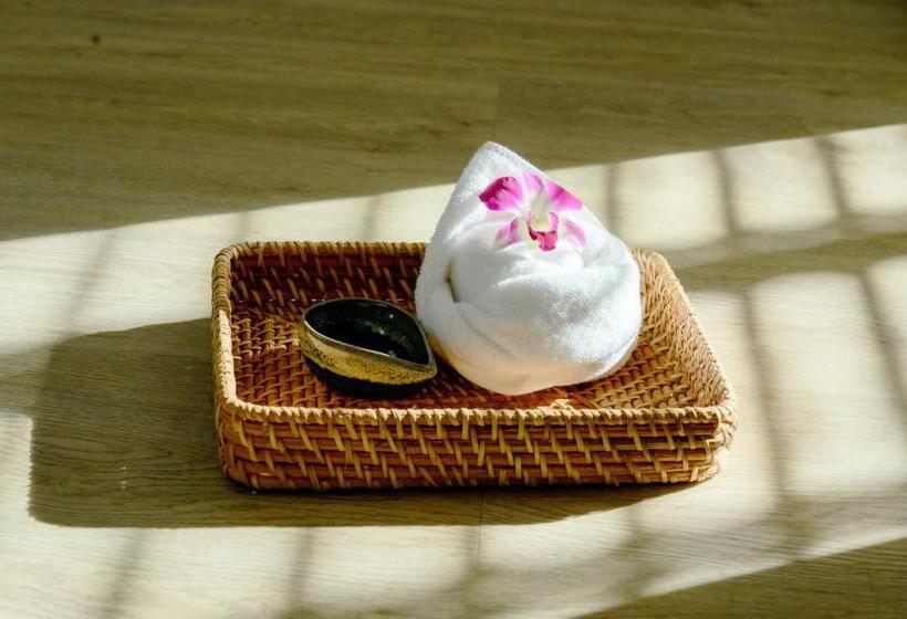 Отель Rnana Grand