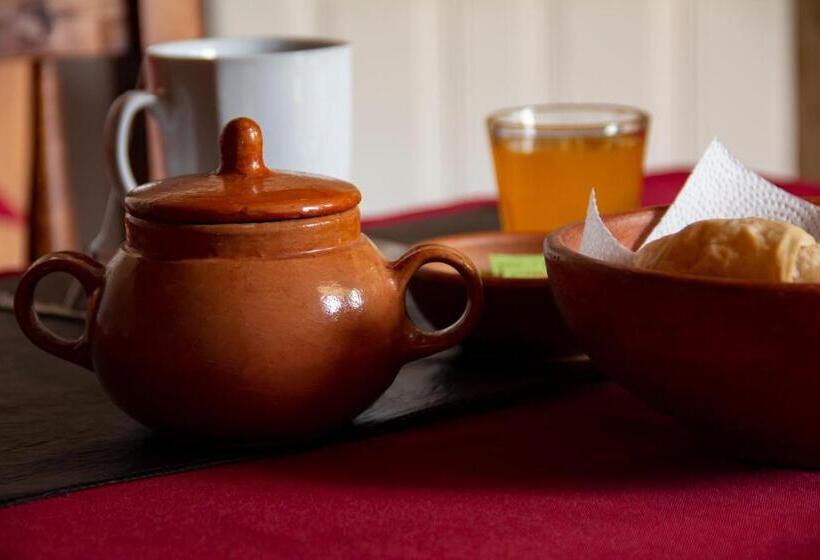 Hotel Caminos Hostal