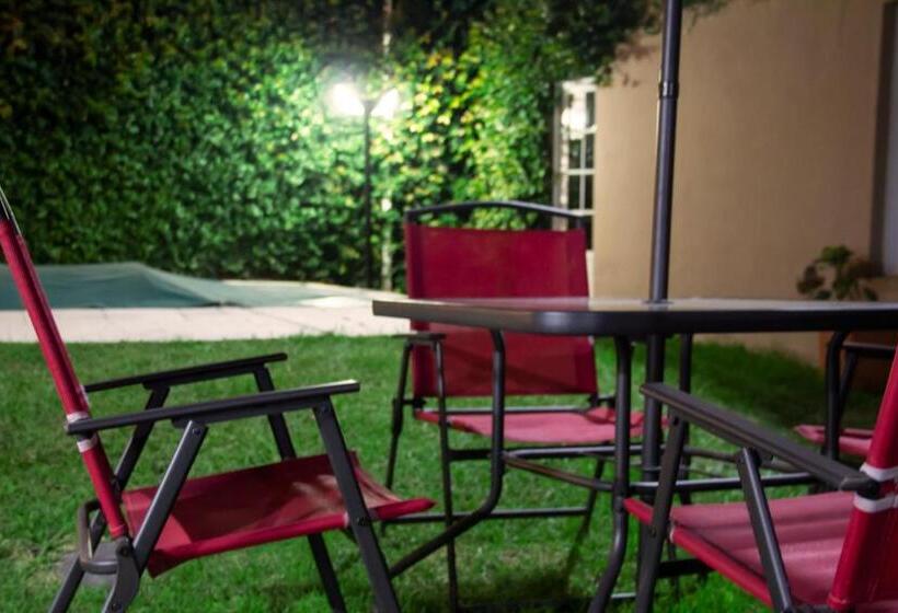 Hotel Caminos Hostal