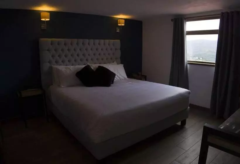 ホテル Santiurde Solo Adultos