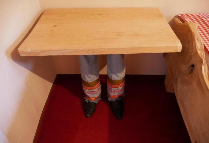 فندق Western Inn