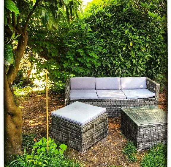 Bed and Breakfast L Annexe