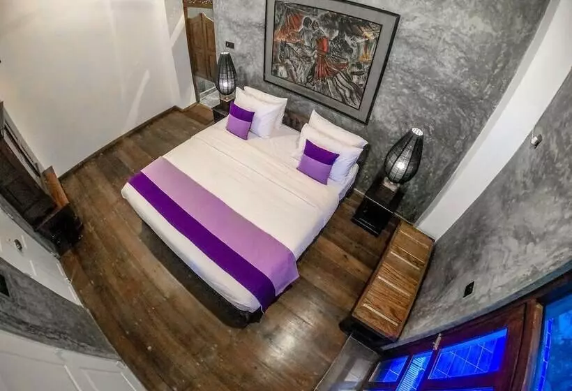 Aamiaismajoitus (B&B) Ovenrose Villa