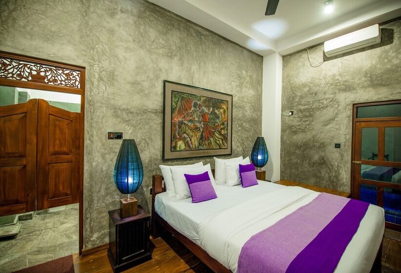 مبيت وإفطار Ovenrose Villa