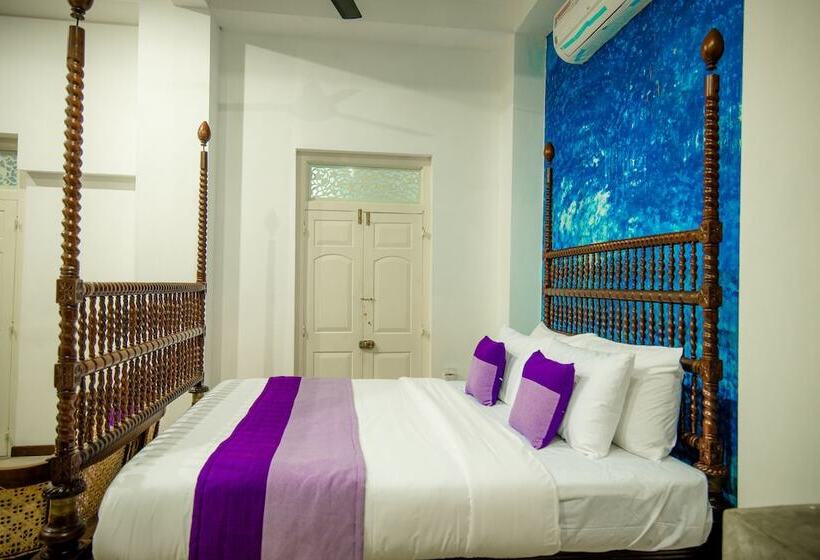 مبيت وإفطار Ovenrose Villa