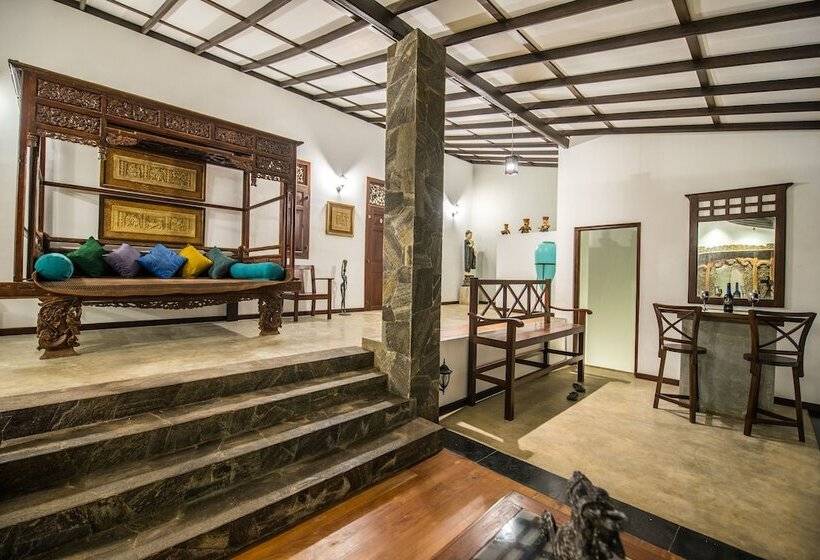 مبيت وإفطار Ovenrose Villa