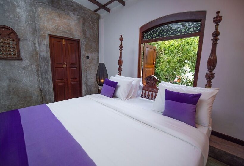 مبيت وإفطار Ovenrose Villa