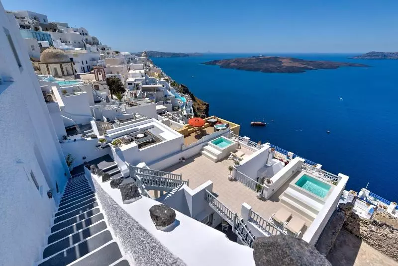پانسیون Iriana Suites