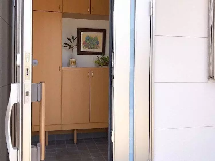 ペンション Yamanobenomichi Teku Teku