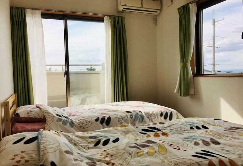 פנסיון Yamanobenomichi Teku Teku