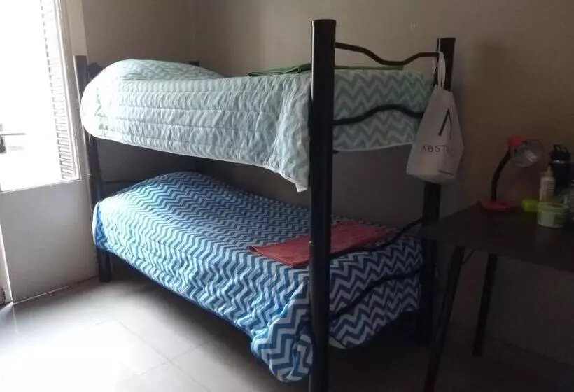 هاستل Ha! 1 Resi Para Estudiantes