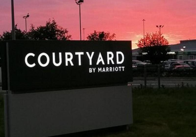 ホテル Courtyard By Marriott Inverness Airport