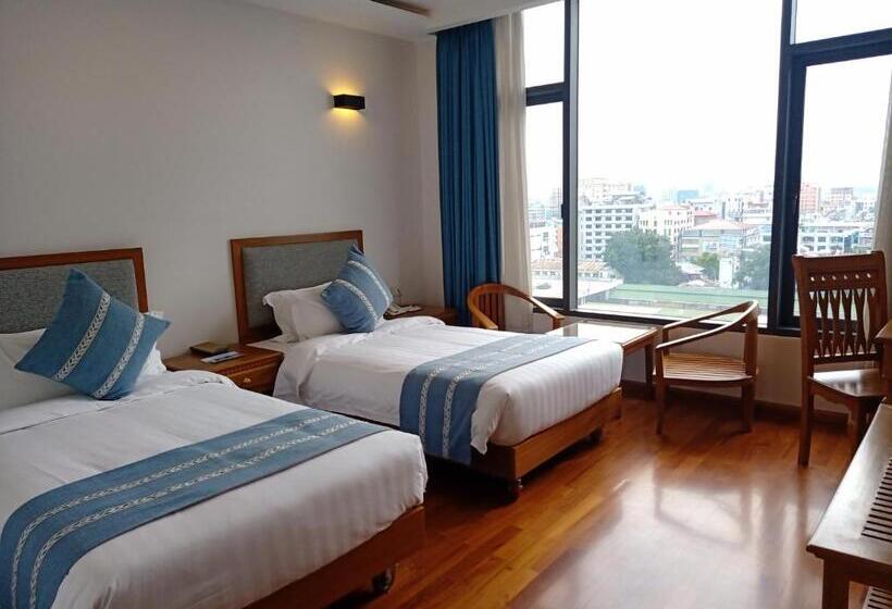 هتل Dragon Phoenix