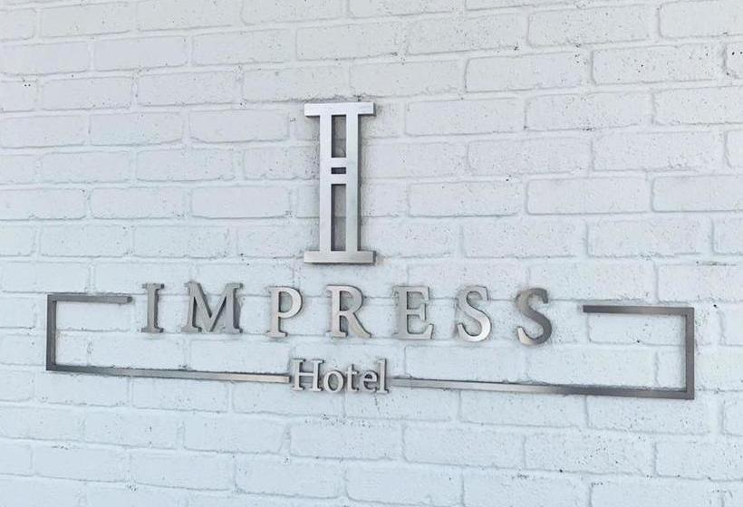 Hotel Impress